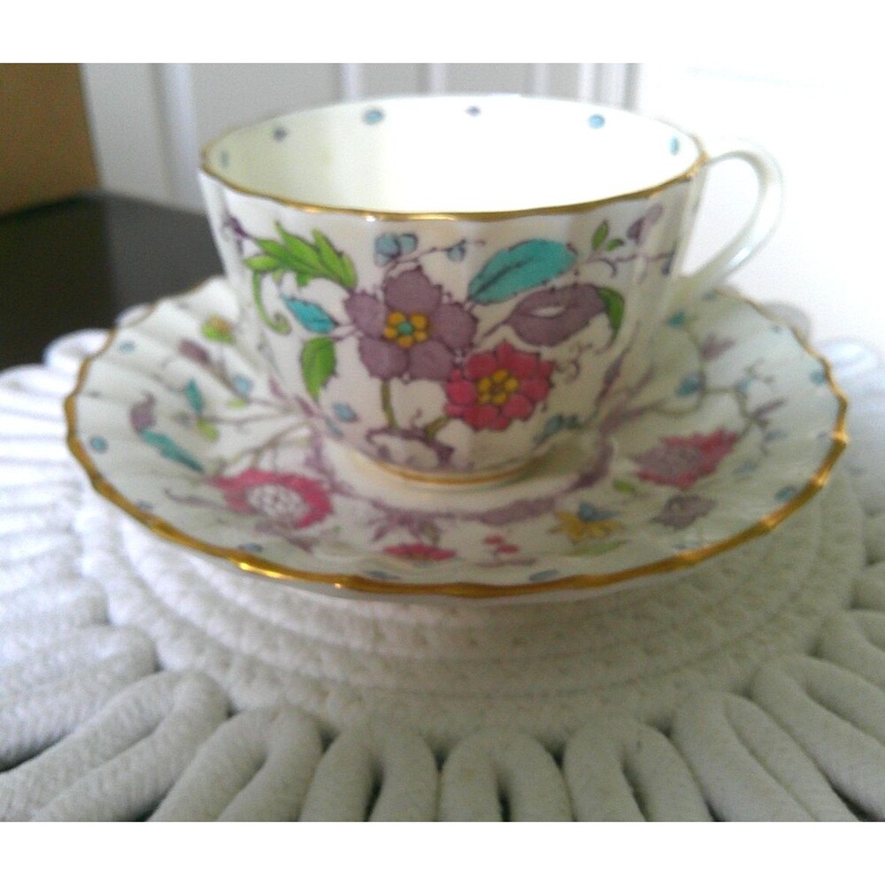 Kashmir Royal Worcester Design Floral  Teacup & Saucer    Made in England